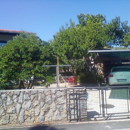 Apartman-Maja-Krk Krk Town Esterno foto