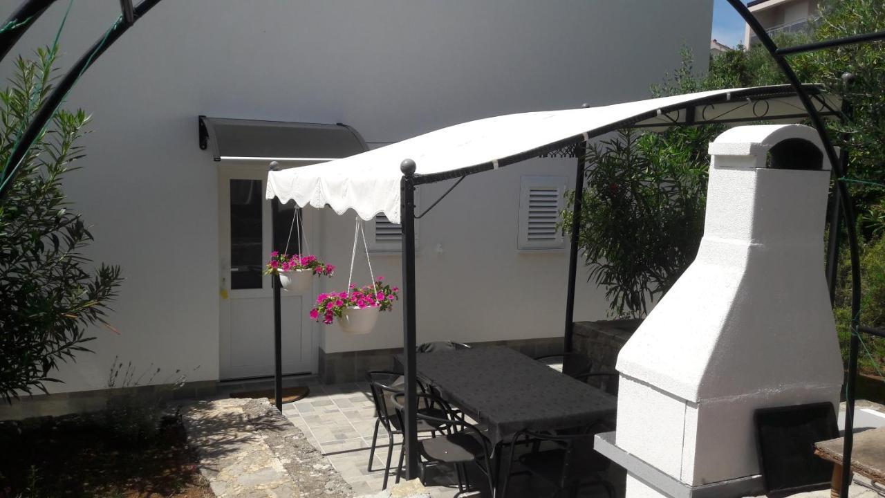 Apartman-Maja-Krk Krk Town Esterno foto