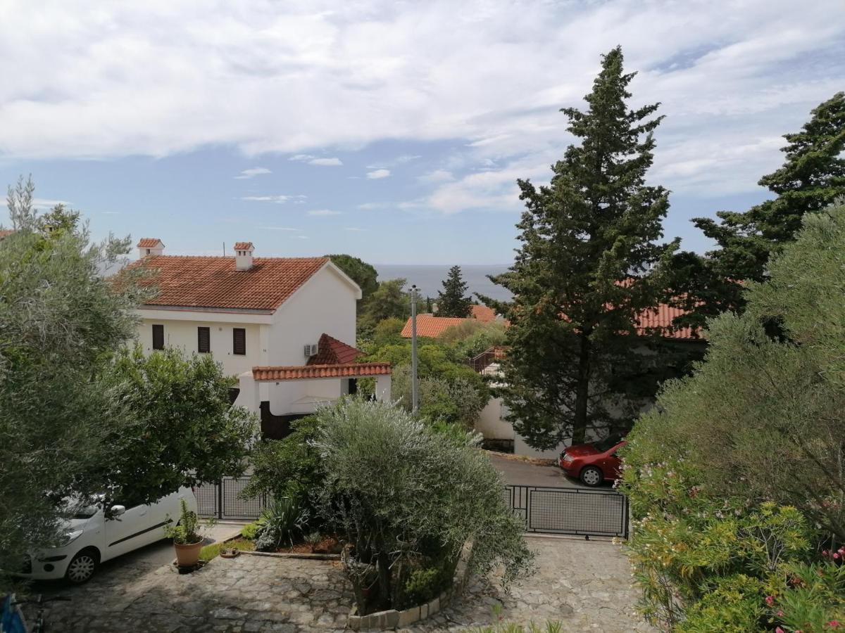 Apartman-Maja-Krk Krk Town Esterno foto