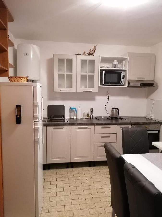 Apartman-Maja-Krk Krk Town Esterno foto