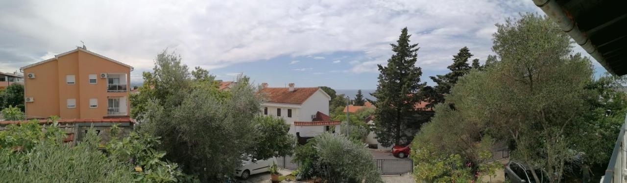 Apartman-Maja-Krk Krk Town Esterno foto